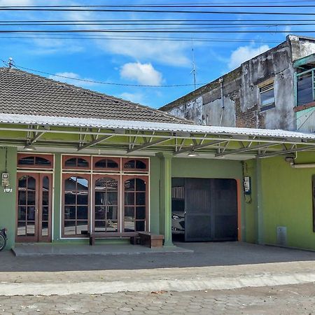 Ndalem Sorogenen Guesthouse Yogyakarta Dış mekan fotoğraf