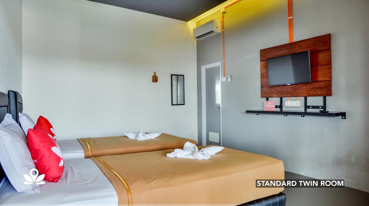 Ndalem Sorogenen Guesthouse Yogyakarta Dış mekan fotoğraf