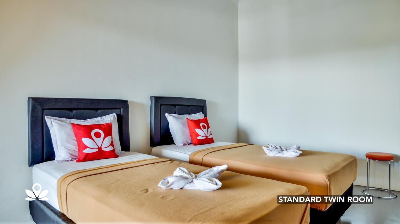 Ndalem Sorogenen Guesthouse Yogyakarta Dış mekan fotoğraf
