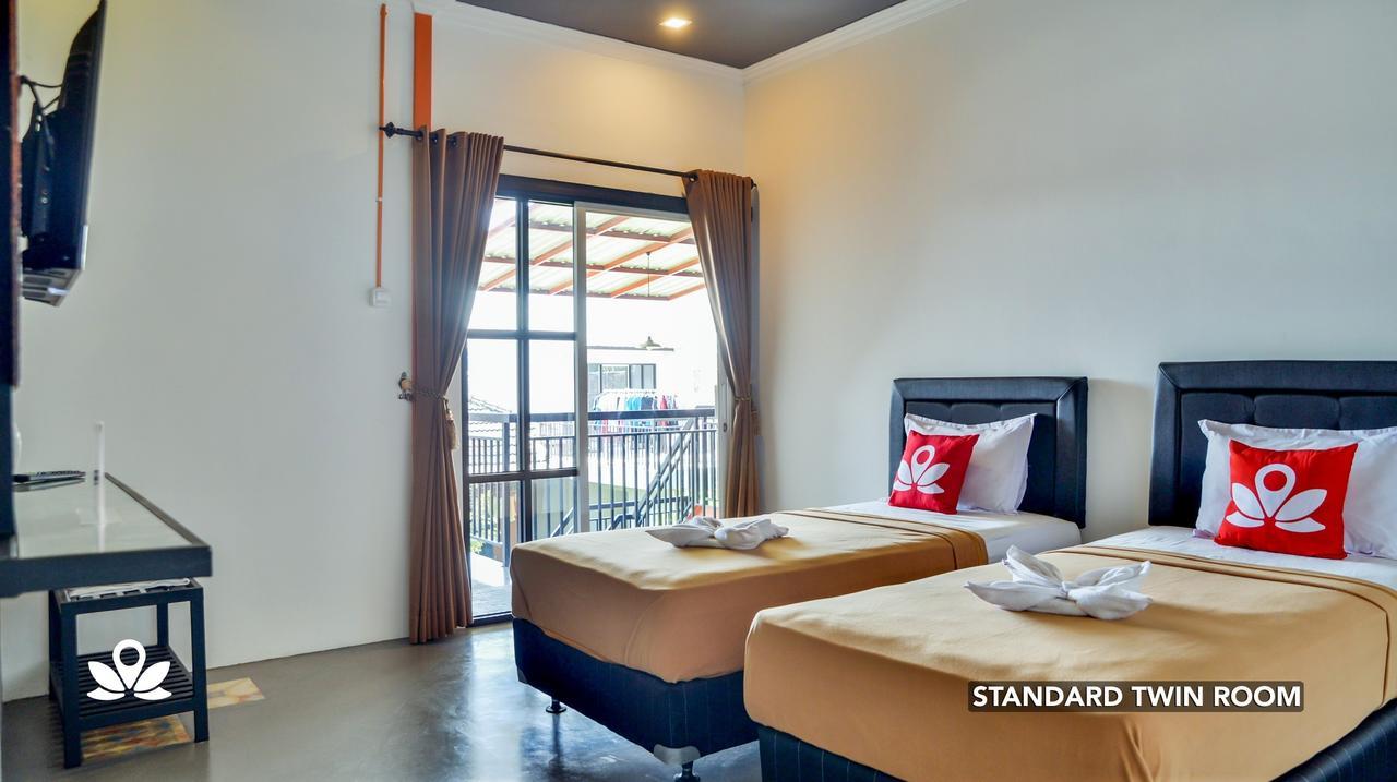 Ndalem Sorogenen Guesthouse Yogyakarta Dış mekan fotoğraf