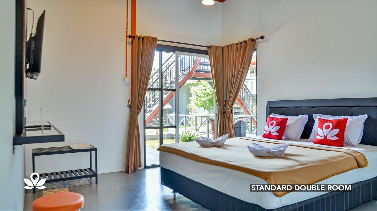 Ndalem Sorogenen Guesthouse Yogyakarta Dış mekan fotoğraf
